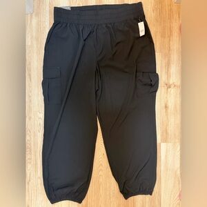 GapFit High Rise Runaround Parachute Cargo Joggers NWT XL